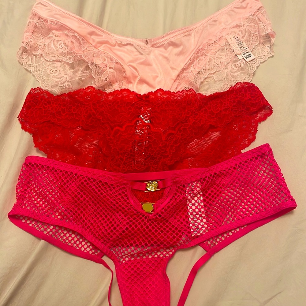 Victoria’s Secret Valentines underwear bundle